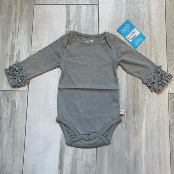 Ruffle Butts Other - NWT RuffleButts Gray Long Sleeve Ruffle Layering Bodysuit, size 3-6M